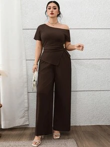 Modelyn 大尺碼女款優雅棕色夏季純色不對稱領金屬裝飾抓皺修身上衣與寬腿褲兩件套，適合春季、秋季 - 咖啡棕 - 查看 6