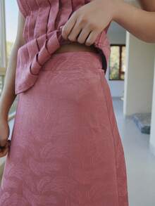 Nöista 两件套提花缎面面料，露肩上衣，前片拼接设计，搭配中长裙。适合春季、夏季、正式场合、日常穿着、复活节等场合，可作为两件套搭配穿着，也适合正式场合、活动、婚礼等。 - 珊瑚粉 - 查看 9