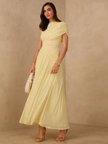 Enchnt Vestido midi de cintura alta con cuello asimétrico y cintura fruncida - Amarillo - Ver 4