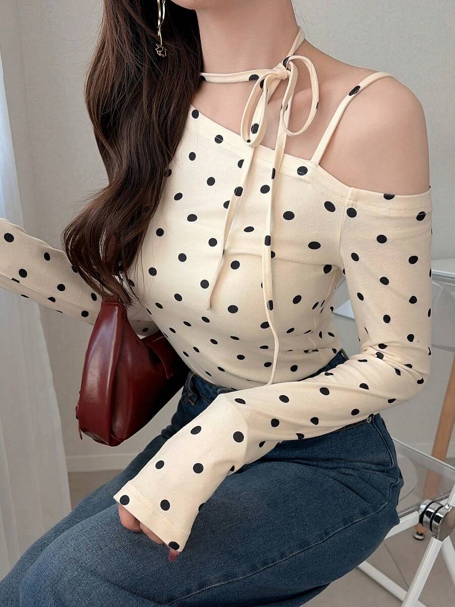 FRIFUL Áo thun nữ tay dài cổ xéo, vạt không đối xứng, chấm bi, dây rút vai, dáng ôm vừa vặn, thích hợp cho mùa thu hè. - trắng - Xem 1