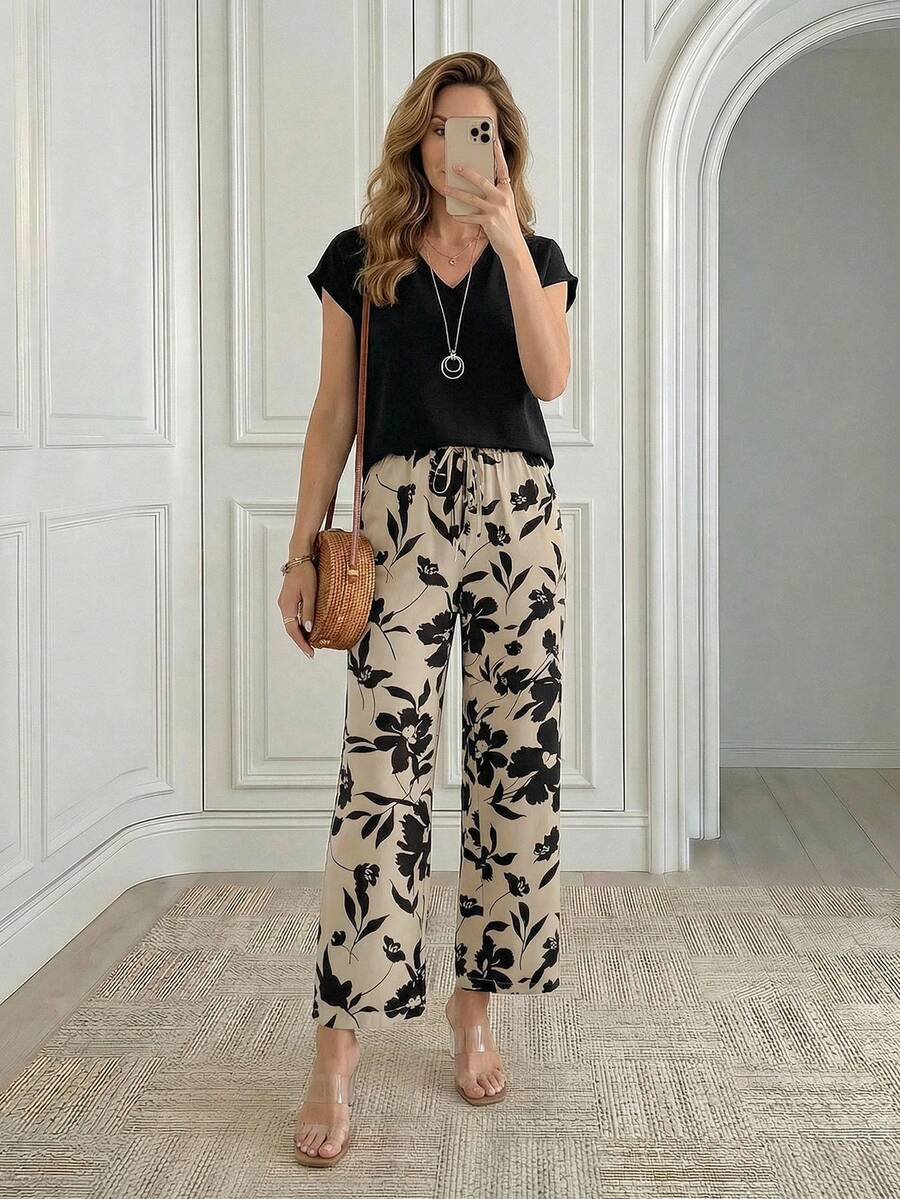 EMERY ROSE Cổ chữ V tay cánh Áo Và In hoa Quần Bộ - màu đen - Xem 1