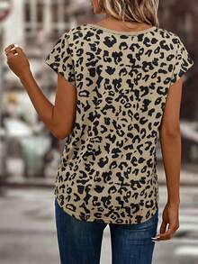 Selamara Fashionable Casual New V-Neck Raglan Sleeve Khaki Base Black Leopard Print T-Shirt - Multicolor - View 2