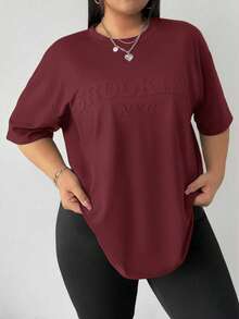 SHEIN CURVE+ Curve 大码女式布鲁克林字母压纹黑色T恤 - 中紫紅色 - 查看 3