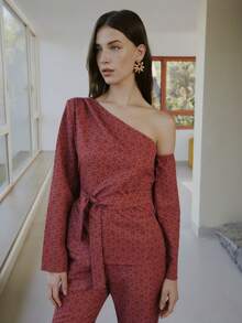 Nöista Conjunto de dos piezas, top asimétrico de un solo hombro con manga larga y pantalones acampanados de cintura alta a juego, todo en tela de satén jacquard. Primavera, verano, evento formal, look diario, Pascua, coordinado, conjunto de dos piezas. Invitado de boda. - Óxido marrón - Ver 4