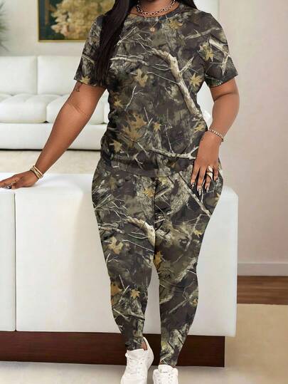 Maweii Plus Size Leaf Camouflage T-Shirt And Leggings Set, Slimming Fashionable Plus Size Printed 2 Pieces Set, Plus Size Military Green Tree Branch Printed 2 Pieces Set
