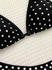 SHEIN Conjunto de bikini con tirantes de espagueti con estampado floral vintage para adolescentes, conjunto de bikini de triángulo con textura de punto de color albaricoque, decoración de concha de cuello halter para traje de baño de playa de verano - Blanco y Negro - Ver 5