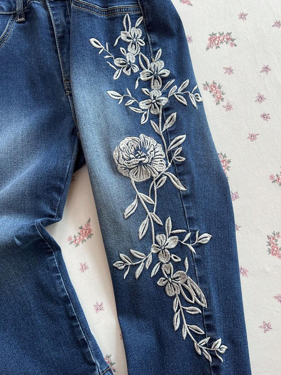 Elamini Jeans pitillo de longitud 7/8 con bordado lavado de moda - Azul lavado oscuro - Ver 1