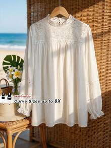 SHEIN CURVE+ Áo sơ mi nữ màu trơn đơn giản, thời trang thường ngày, cổ lọ tay dài phối ren, chất liệu vải trắng trơn có họa tiết, thích hợp cho lễ hội âm nhạc, kỳ nghỉ bên bờ biển, phong cách bohemian. Thích hợp cho mùa xuân/hè. - trắng - Xem 10