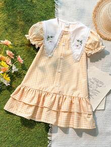 SHEIN Vintaside Kids 女童格子彼得潘领花瓣袖纽扣前开襟休闲连衣裙 - 黃色 - 查看 4