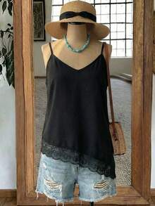 EMERY ROSE Plus Size V-Neck Asymmetric Hem Lace Patchwork Black Base Summer Solid Color Camisole, Elegant For Vacation, Date, Party, Fashion - Black - View 1