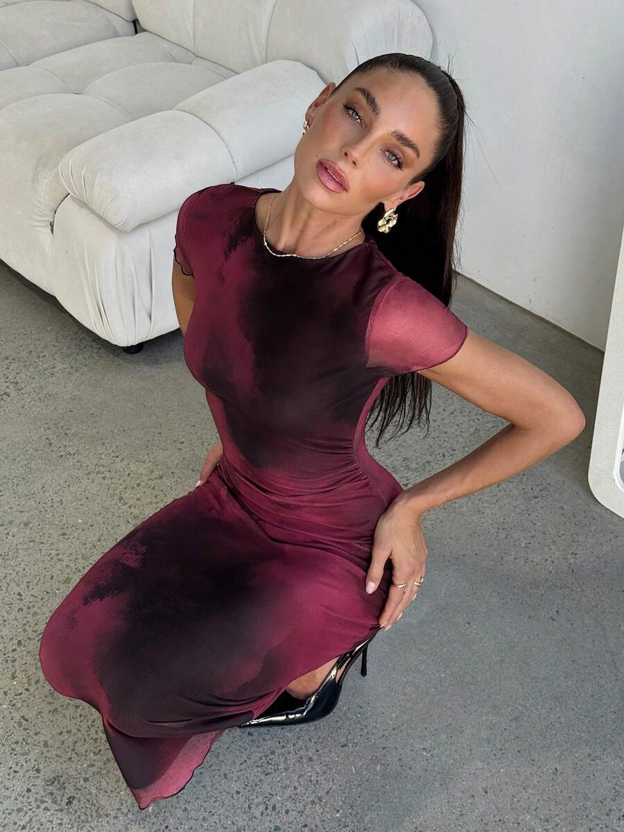 Lavishia 女士抽象印花中长连衣裙,春夏款 - 玫紅色 - 查看 1