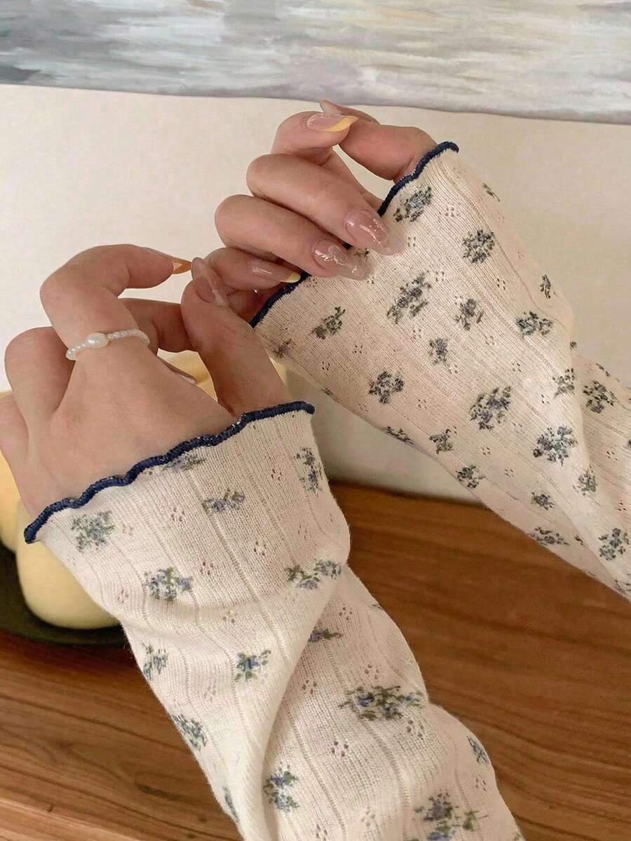 Dazy Plus White Round Neck Fitted Long Sleeve T-Shirt With Floral Patchwork And Contrast Color - Apricot - View 1