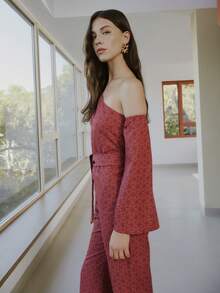 Nöista Conjunto de dos piezas, top asimétrico de un solo hombro con manga larga y pantalones acampanados de cintura alta a juego, todo en tela de satén jacquard. Primavera, verano, evento formal, look diario, Pascua, coordinado, conjunto de dos piezas. Invitado de boda. - Óxido marrón - Ver 5