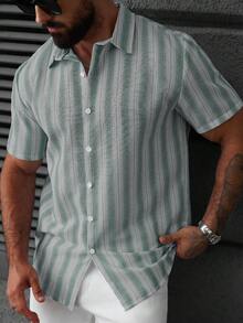 Manfinity CasualCool 男士条纹短袖单排扣休闲衬衫 - 彩色 - 查看 1