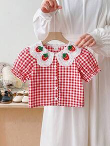 2026春夏新款女童时尚红色格纹荷叶边短袖白衬衫，领口饰有精致刺绣 - 紅色 - 查看 3