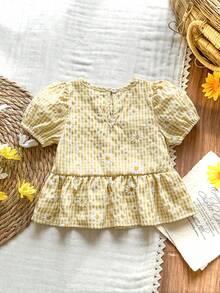 SHEIN Baby Girls' Blouse With Unique Floral Fabric Texture, Countryside Vacation Style, Cute & Fashionable, Comfortable For Spring/Summer, Bow Decor - Yellow - View 2