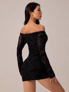 SHEIN PETITE 女士露肩长袖蕾丝拼接迷你连衣裙，夏季连衣裙，夏季服装，黑色露肩连衣裙，黑色蕾丝连衣裙 - 黑色 - 查看 3