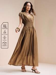 Arave 女士轻盈天丝褶皱A字无袖连衣裙，适合日常通勤 - 棕色 - 查看 3