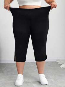 SHEIN CURVE+ 女士纯色休闲修身开衩七分裤，适合运动、商务休闲、外出等场合，风格复古，也适合教师穿着，七分裤款式多样，是夏季女士的理想选择。 - 黑色 - 查看 5
