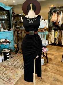 INAWLY 修身露肩无袖中长连衣裙 - 黑色 - 查看 3