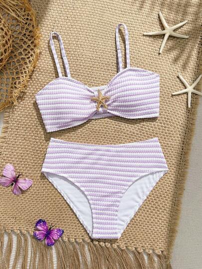 SHEIN Bộ đồ bơi cho bé gái gồm 1 món, màu tím và trắng phối ba màu, chất liệu co giãn, nhanh khô, thoải mái, được làm từ vải dệt kim đặc biệt, trang trí hình sao biển, thích hợp cho bãi biển, hồ bơi, bờ biển, lướt sóng, kỳ nghỉ, mùa hè, du lịch, lễ hội.
