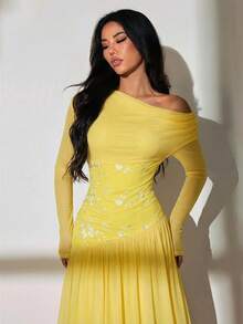 SHEIN PETITE 新款单肩长袖撞色网纱刺绣不对称下摆拼接超长高弹修身连衣裙，优雅浪漫 - 黃色 - 查看 6