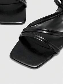 CUCCOO BIZCHIC Giày sandal nữ mùa xuân hè mới màu đen có khóa kim loại, mũi vuông, hở mũi, cao gót, gót mỏng kiểu Pháp, phối cùng váy. - màu đen - Xem 5