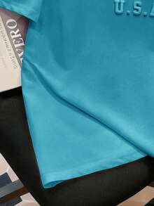 Manfinity Joysei Camiseta ajustada de manga corta con letras en relieve de color azul lago para hombres - Agua verde azul - Ver 4
