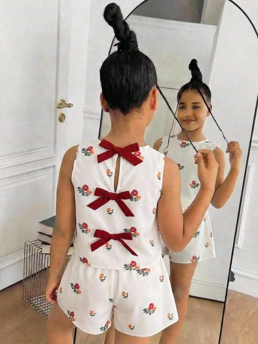 SHEIN 青少年女孩春夏休閒度假小碎花露背蝴蝶結背心與配套短褲梭織套裝,修身穿搭 - 杏色 - 查看 1