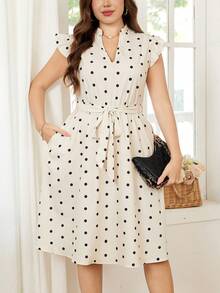 SHEIN Clasi Vestido con cuello en pico con estampado gráfico, volantes y cinturón para tallas grandes - Albaricoque - Ver 1