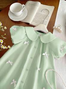 SHEIN Đầm ngắn tay màu xanh lá cây dễ thương cho bé gái, cổ Peter Pan, thắt nơ, thích hợp cho mùa hè. - Màu xanh Bạc hà - Xem 5