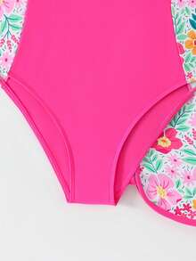 SHEIN Setelan Baju Renang Terusan dan Celana Pendek Motif Bunga Kecil Warna Pink untuk Remaja Perempuan, Baju Renang Liburan Pantai Musim Panas, 2 Potong - Berwarna merah muda - View 5