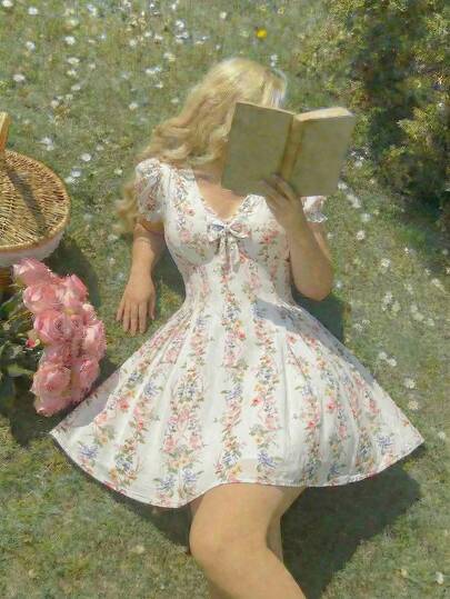 SHEIN MOD 大码女式碎花蝴蝶结装饰短款花瓣袖连衣裙