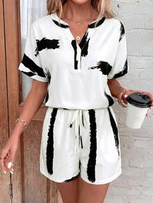 EMERY ROSE Conjunto de 2 piezas con top de manga corta con cuello en pico y estampado total y shorts con bolsillos en diagonal para mujer - Blanco y Negro - Ver 6