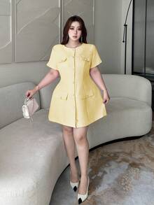 Vibekara 大码女式圆领短袖单排扣优雅连衣裙 - 鵝黃色 - 查看 3