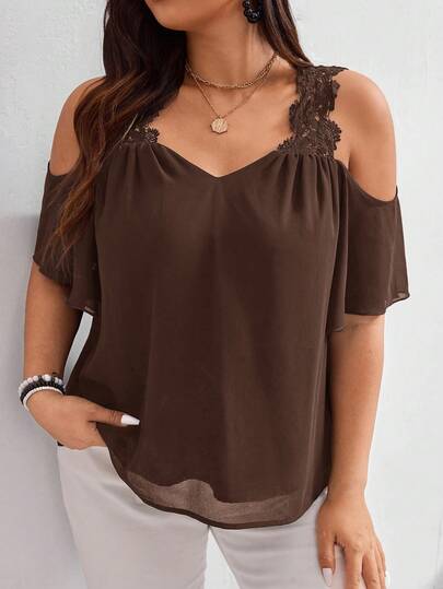 SHEIN Frenchy Camisa casual de verano de talla grande para mujer, de unicolor, con hombros abiertos y manga corta