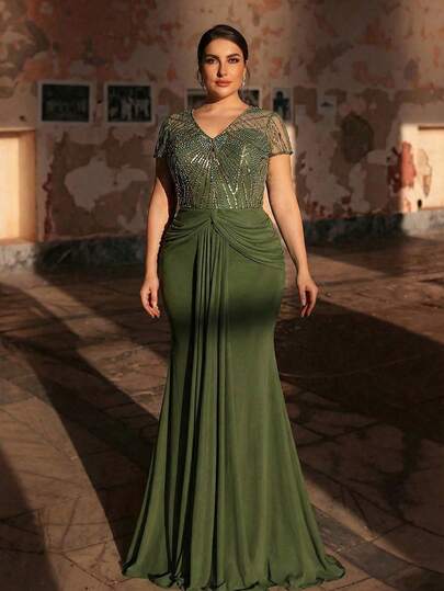 Serin 大码优雅奢华橄榄绿串珠刺绣拼接弹力针织V领修身鱼尾连衣裙，适合晚宴、盛会、音乐节、婚礼、新娘母亲等场合。