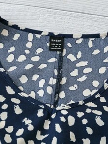 Franclia Áo kiểu không tay cổ chữ V xếp nếp, in họa tiết mực xanh hải quân, chất liệu chiffon, thích hợp cho mùa hè. - Màu xanh hải quân - Xem 3