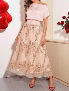 SHEIN Ellevyn 女士紫色不对称领纯色短款腰部T恤衫+亮片下摆A字裙套装，优雅日常、度假、通勤皆宜，春夏百搭。不对称肩部上衣，短袖衬衫，粉色，亮片中长裙，优雅日常穿搭，春夏女装，女士两件套，A字长款中长裙 - 粉色 - 查看 2