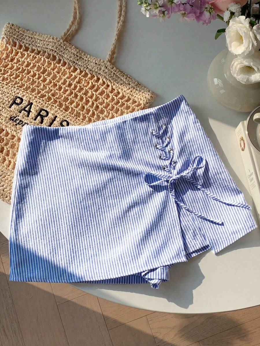 Comfortcana Quần áo mùa hè mới 2026/Quần áo mùa xuân/Quần áo mùa đông/Trang phục lễ hội cho nữ/Trang phục lễ Phục sinh/Váy dự tiệc cho nữ/Trang phục đi biển cho nữ/Trang phục dự tiệc cưới/Trang phục tốt nghiệp cho mẹ/Quần tây thanh lịch cho nữ/Bộ đồ thường ngày cho nữ/Trang phục nghỉ mát cho nữ/Đồ thể thao nữ/Quần tây nữ/Sang trọng/Phong cách Y2K/Trang phục công sở cho nữ/Trang phục dự hòa nhạc đồng quê/Quần bóng/Áo peplum/Váy sọc xanh dương/Quần short nữ mùa hè/Quần áo cỡ nhỏ XXS cho nữ/Quần short nữ/Váy nữ thường ngày/Váy nữ cỡ S - Xanh và trắng - Xem 1