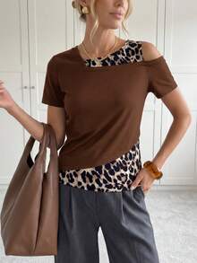 SHEIN LUNE Camiseta casual de mujer con estampado de leopardo y hombros descubiertos, para verano - Marrón - Ver 3