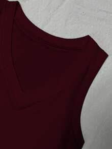 EMERY ROSE 女士酒红色V领罗纹针织修身吊带背心，夏季 - 彩色 - 查看 4