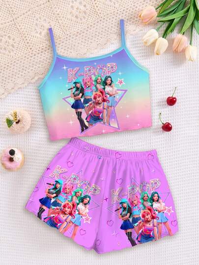 Set de 2 piezas Conjunto de ropa de verano para niñas y niños con estampado de letra y estrella de grupo de chicas K-POP de moda, estampado de personaje de dibujos animados colorido, efecto tie-dye, regalo para fans de la ola coreana, top de tirantes y shorts