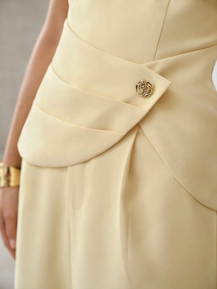 YELLOW STRAPLESS ELEGANT CASUAL COMMUTE 2 PIECES SET WITH ROSE BUTTON DECOR, SLIMMING