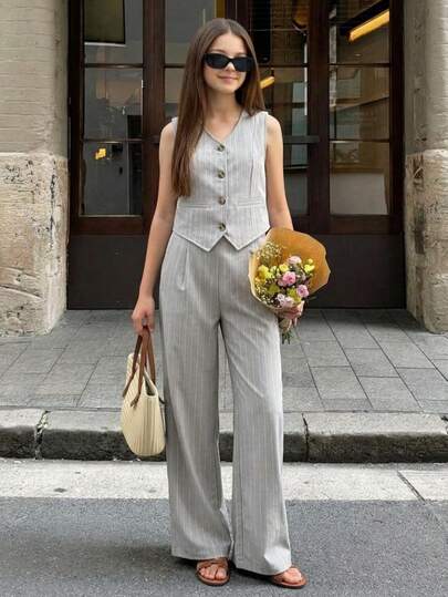 Sparklyn 2 件套青少年都市通勤优雅学院派对条纹背心 + 西装裤套装