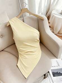 Resyla Áo hai dây lệch vai xếp ly kiểu Pháp thanh lịch, Áo ôm sát màu vàng kem, vạt áo bất đối xứng, Áo xếp ly cổ bất đối xứng màu vàng kem kiểu Baddie - Màu be - Xem 1