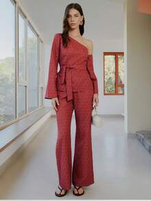 Nöista Conjunto de dos piezas, top asimétrico de un solo hombro con manga larga y pantalones acampanados de cintura alta a juego, todo en tela de satén jacquard. Primavera, verano, evento formal, look diario, Pascua, coordinado, conjunto de dos piezas. Invitado de boda. - Óxido marrón - Ver 13