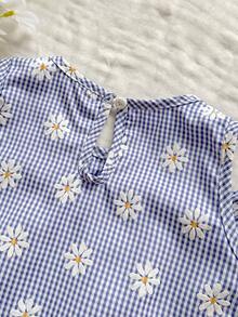 SHEIN Vintaside Kids 女童简约时尚蓝白条纹蝴蝶结装饰褶皱无袖上衣搭配宽松直筒裤套装，活泼休闲的春夏装扮 - 藍色 - 查看 6