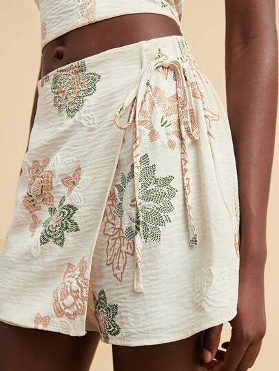 Travachic Women's Floral Embroidery Tie-Waist Casual Culottes,Vacation Casual Terno Outfit For Women,Summer Holiday Outfits,Spring Break Outfits,Party Outfit,Beach Outfit,Spring Clothing,Valentine Outfits For Women,Carnival Costume,Elegant,Floral,Carnival,Spring To Summer ,Party ,Summer Shorts,Wedding Guest Shorts For Women,Birthday Shorts,Party Shorts,Elegant Shorts For Women,Floral Shorts,Summer Shorts,Carnival Costume, Mexican Style Shorts Women Boho Shorts For Women,Tropical,Bohemian,Western,Graduation Shorts, Graduation Outfit For Mother