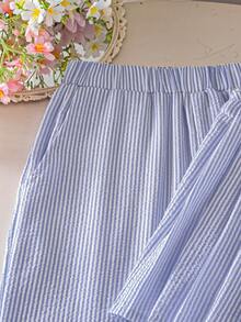 SHEIN Girls' Light Blue Striped Summer Cute Vacation Holiday Set,Sleeveless Crew Neck Bow Decor Pleated Hem Top & Loose Wide-Leg Pants Casual Sports Outfit - Blue and White - View 6